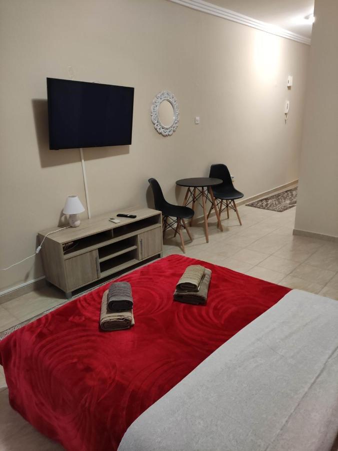G M 3 Rooms Kentpo In The Heart Of The City Larissa Buitenkant foto