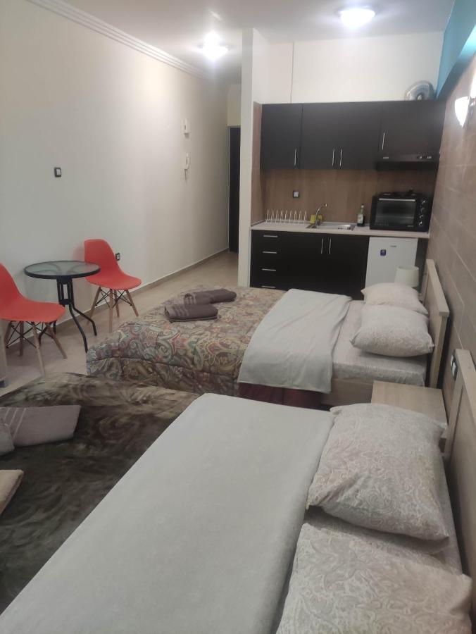 G M 3 Rooms Kentpo In The Heart Of The City Larissa Buitenkant foto